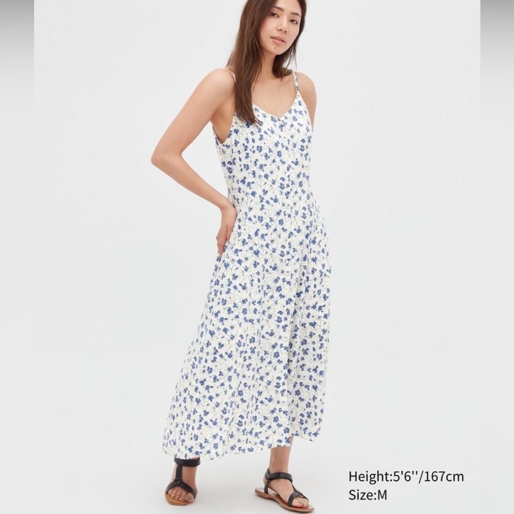 Uniqlo White and Blue Floral Midi Dress